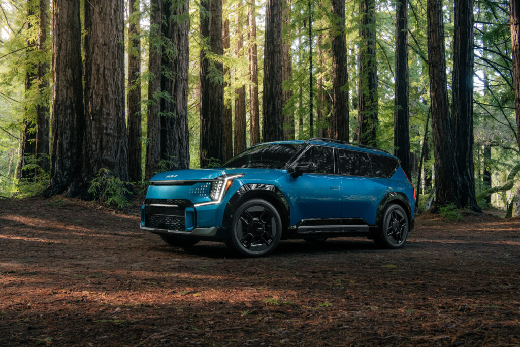 Image showcasing Kia EV9 Wins 2024 North American Utility Vehicle of the Year - driver front profile