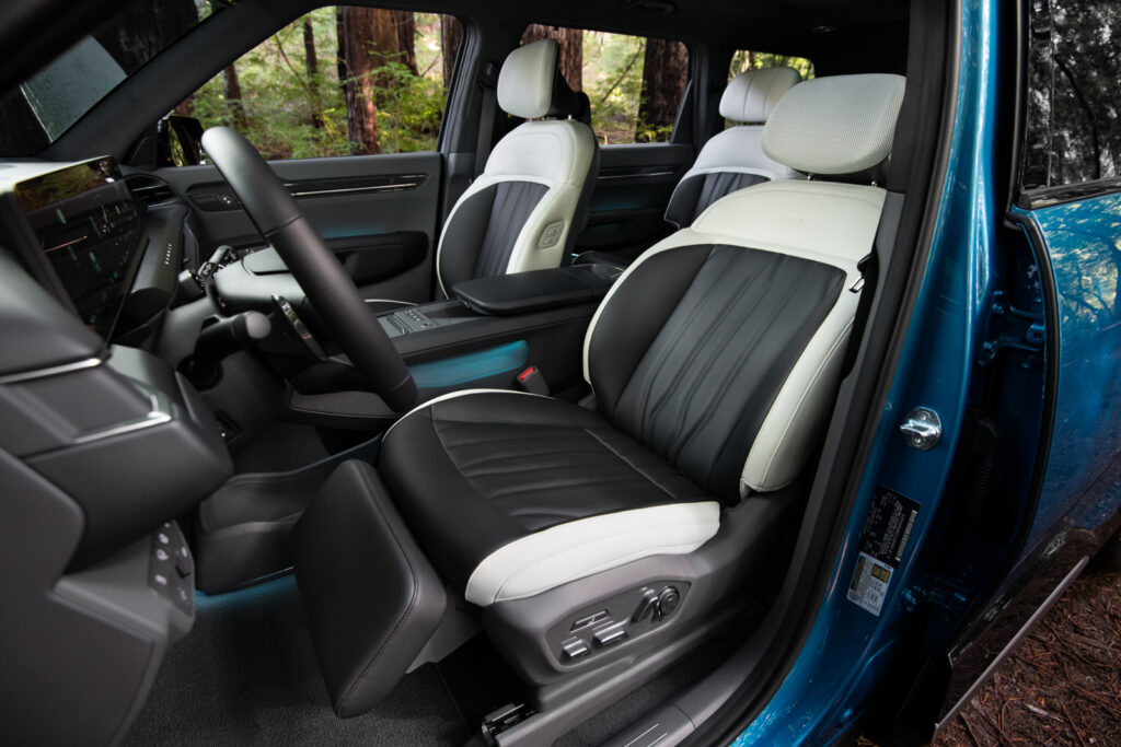 Image showcasing Kia EV9 Wins 2024 North American Utility Vehicle of the Year - driver passenger seats interior
