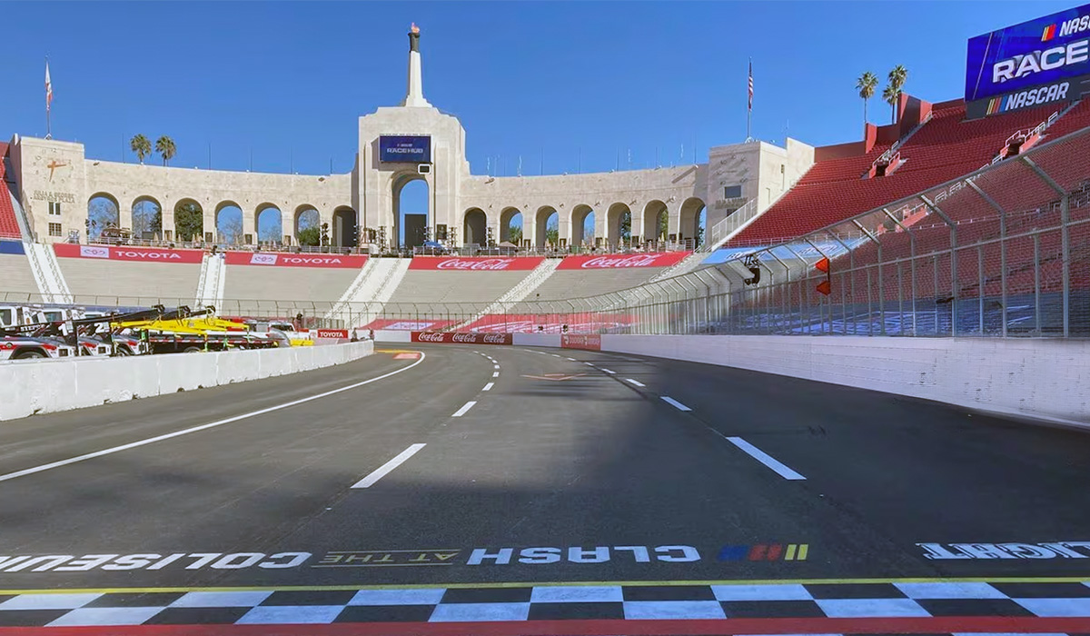 NASCAR-LA-Coliseum-by-AutomotiveWoman