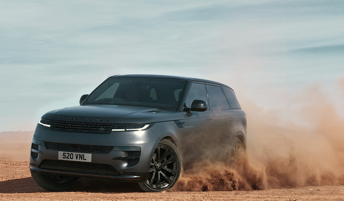2025-Range-Rover-Sport-Stealth-Edition-Front-left-angle-shared-by-AutomotiveWoman.com