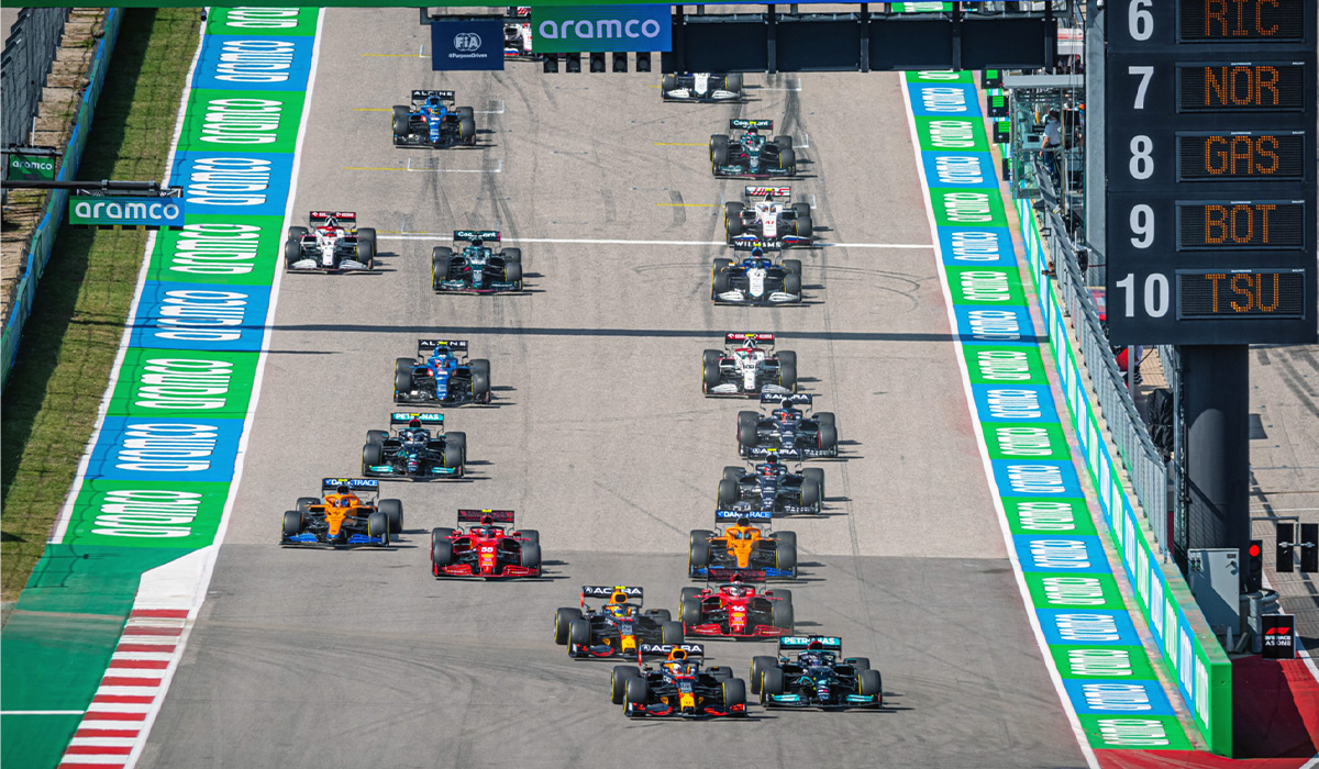 F1-US-Grand-Prix-Start-Grid-shared-by-AutomotiveWoman.com