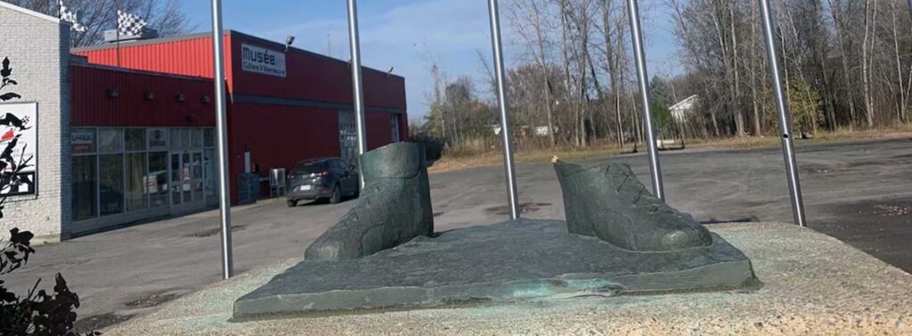 Gilles-Villeneuve-missing-statue-only-feet-left-shared-by-AutomotiveWoman.com