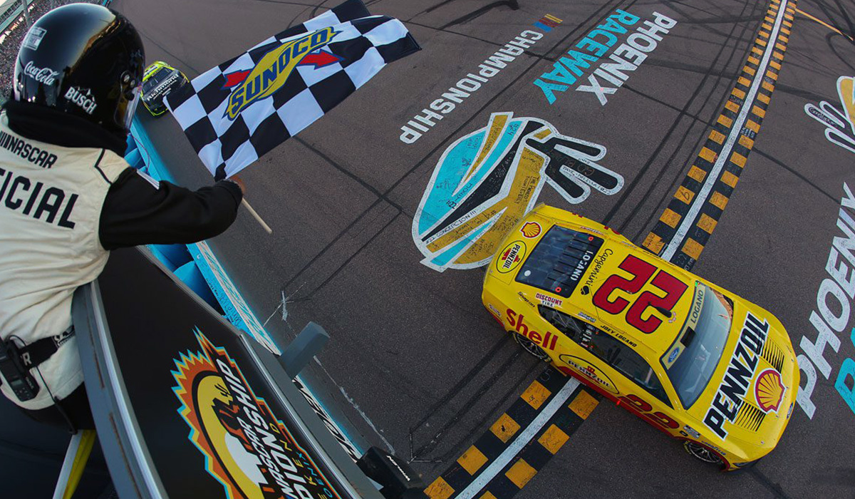 oey-Logano-Wins-at-Pheonix-shared-by-AutomotiveWoman.com